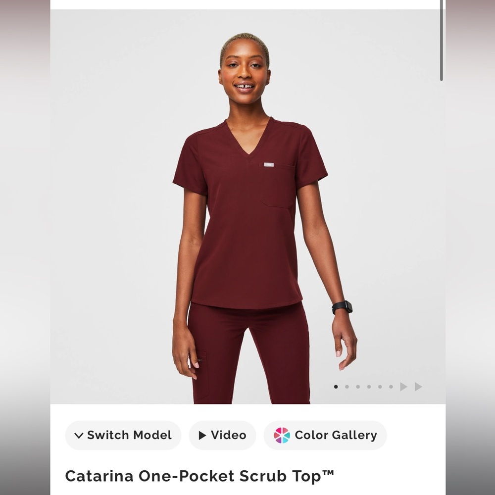 Catarina One-Pocket Scrub Top - Burgundy